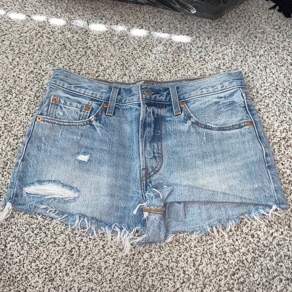 Blue Jean Levi shorts